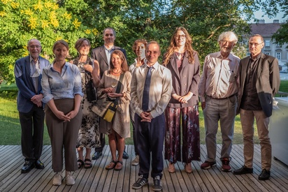 Gruppenfoto, v.l.n.r.: Vorstandsvorsitzender Univ.-Prof. Dr. Josef Ehmer, Preisträgerin (2020) Dr.in Jasmin Hauck; Univ.-Prof.in Dr.in Johanna Gehmacher, Vorstand Dr. Florian Wenninger, Univ.-Prof.in Dr.in Gabriella Hauch, Kuratoriumsvorsitzende Univ.-Prof.in Dr.in Margareth Lanzinger, Preisträger (2020) Dr. Tim Corbett, Preisträgerin (2021) Elisa Baccini, PhD, Univ.-Prof. Dr. Gerhard Botz, Univ.-Prof. Dr. Meinrad Ziegler. © Christopher Glanzl, Edith Saurer Fonds